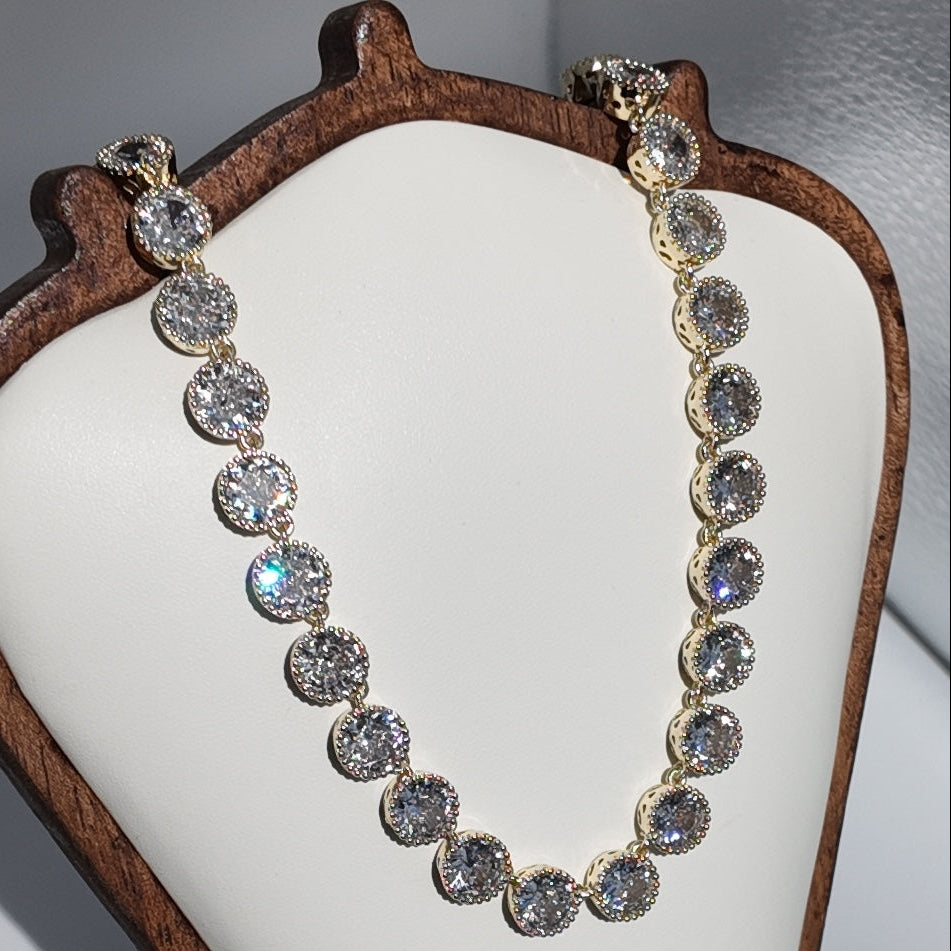 Genevieve Halo Necklace