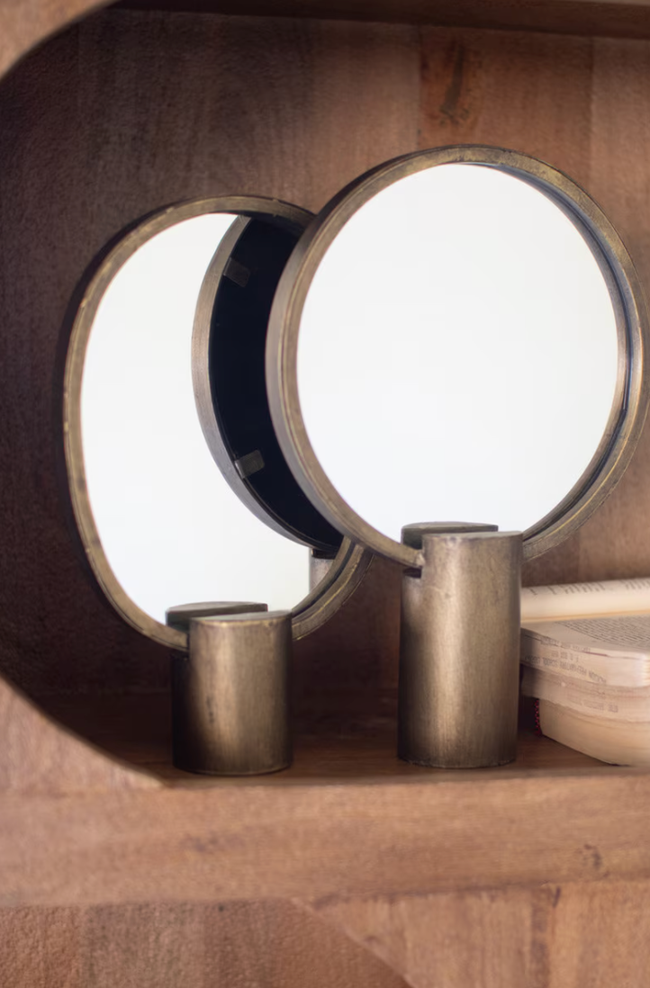 The Siren’s Looking Glass Mirror